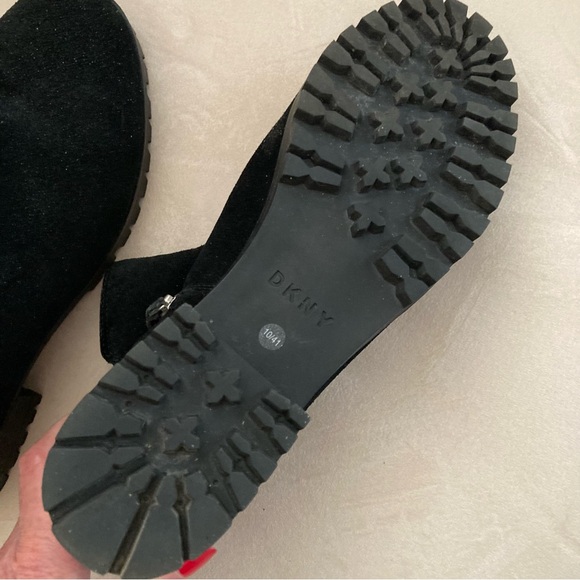 DKNY suede leather winter booties sz 10/41 NWOT - Picture 5 of 7